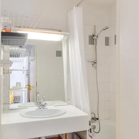 La Baregine Apartment *